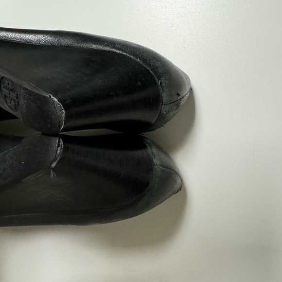 Tory Burch Black Leather Wedge - Picture 13 of 15